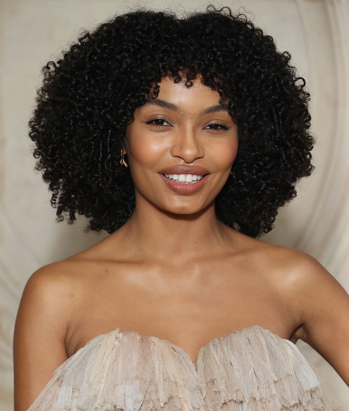 Voluminous Shoulder Length Curls Voluminous Shoulder Length Curls — Haircuts for Black Women