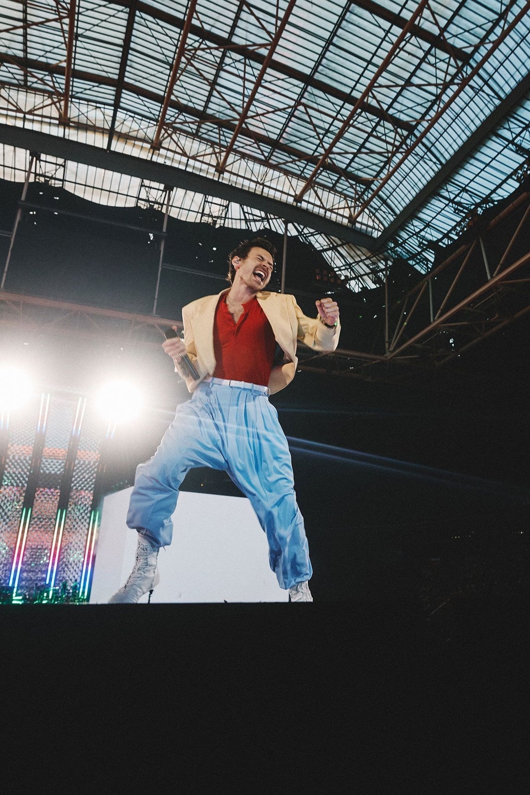 Oversized Yellow Blazer and Red Polo Oversized Yellow Blazer and Red Polo — Harry Styles Outfits