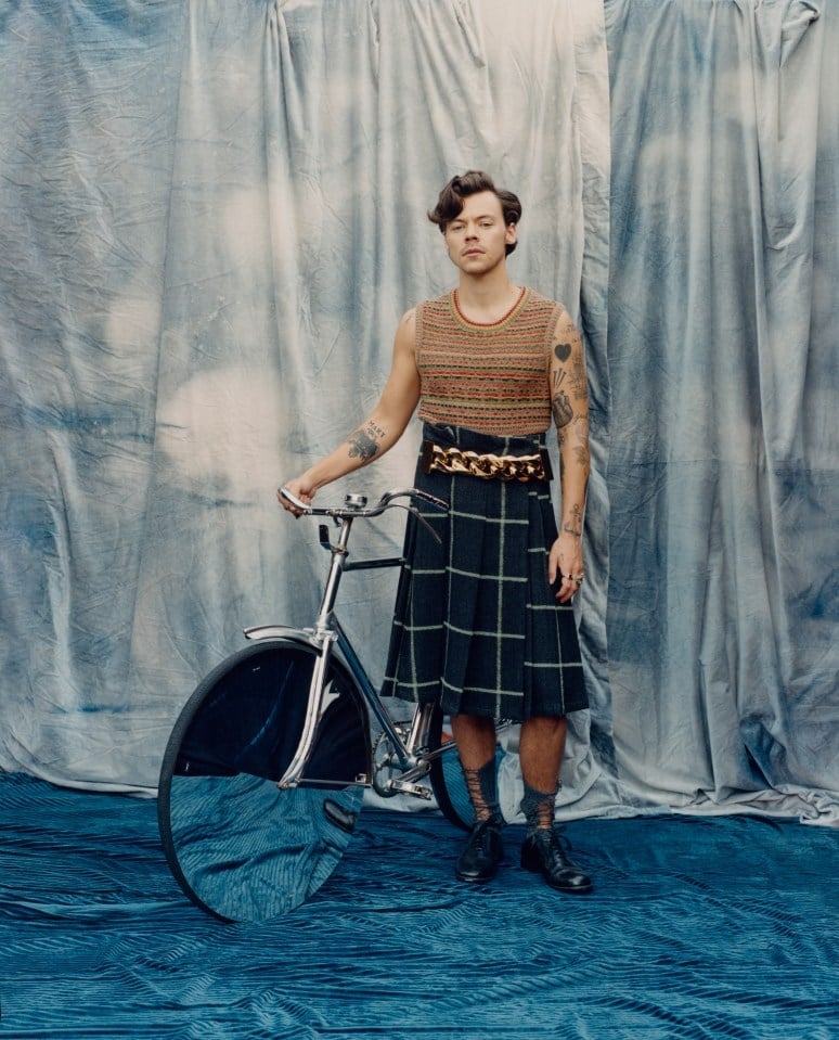 Plaid Kilt-Style Skirt and Knit Top Plaid Kilt-Style Skirt and Knit Top — Harry Styles Outfits