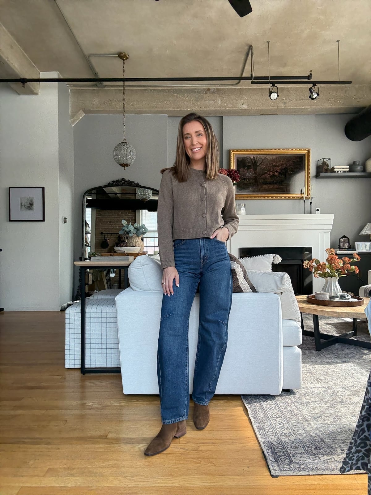 Brown Knit Cardigan With High-Waisted Jeans Brown Knit Cardigan With High-Waisted Jeans — High School Outfits