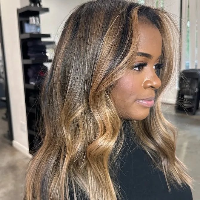 Mid-Back Brown With Dimensional Blonde Highlights, Everyday Version Mid-Back Brown With Dimensional Blonde Highlights, Everyday Version — Highlights on Brown Hair