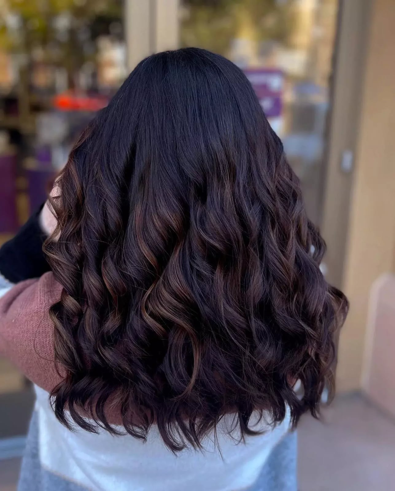 Mid-Back Dark Brown With Auburn Highlights and Soft Blowout Mid-Back Dark Brown With Auburn Highlights and Soft Blowout — Highlights on Dark Hair
