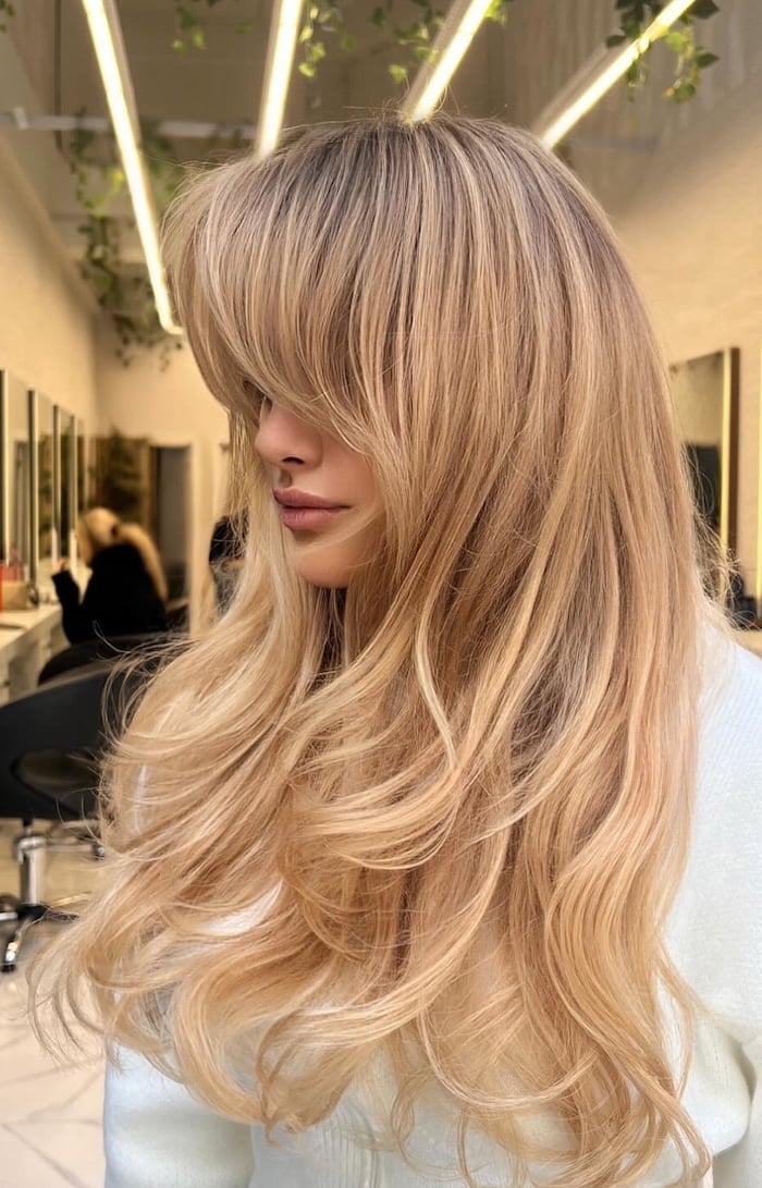 Collarbone Peach Honey Blonde With Airy Bangs Collarbone Peach Honey Blonde With Airy Bangs