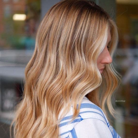 Shoulder Honey Blonde With Balayage Highlights Shoulder Honey Blonde With Balayage Highlights