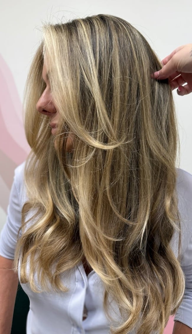 Collarbone Balayage With Soft Waves Collarbone Balayage With Soft Waves — Honey Blonde Balayage
