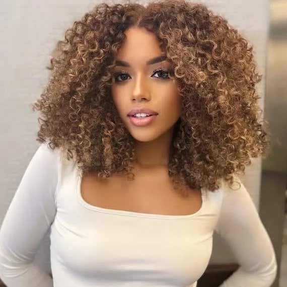 Collarbone Curly Hair With Honey Highlights Collarbone Curly Hair With Honey Highlights — Honey Blonde Balayage