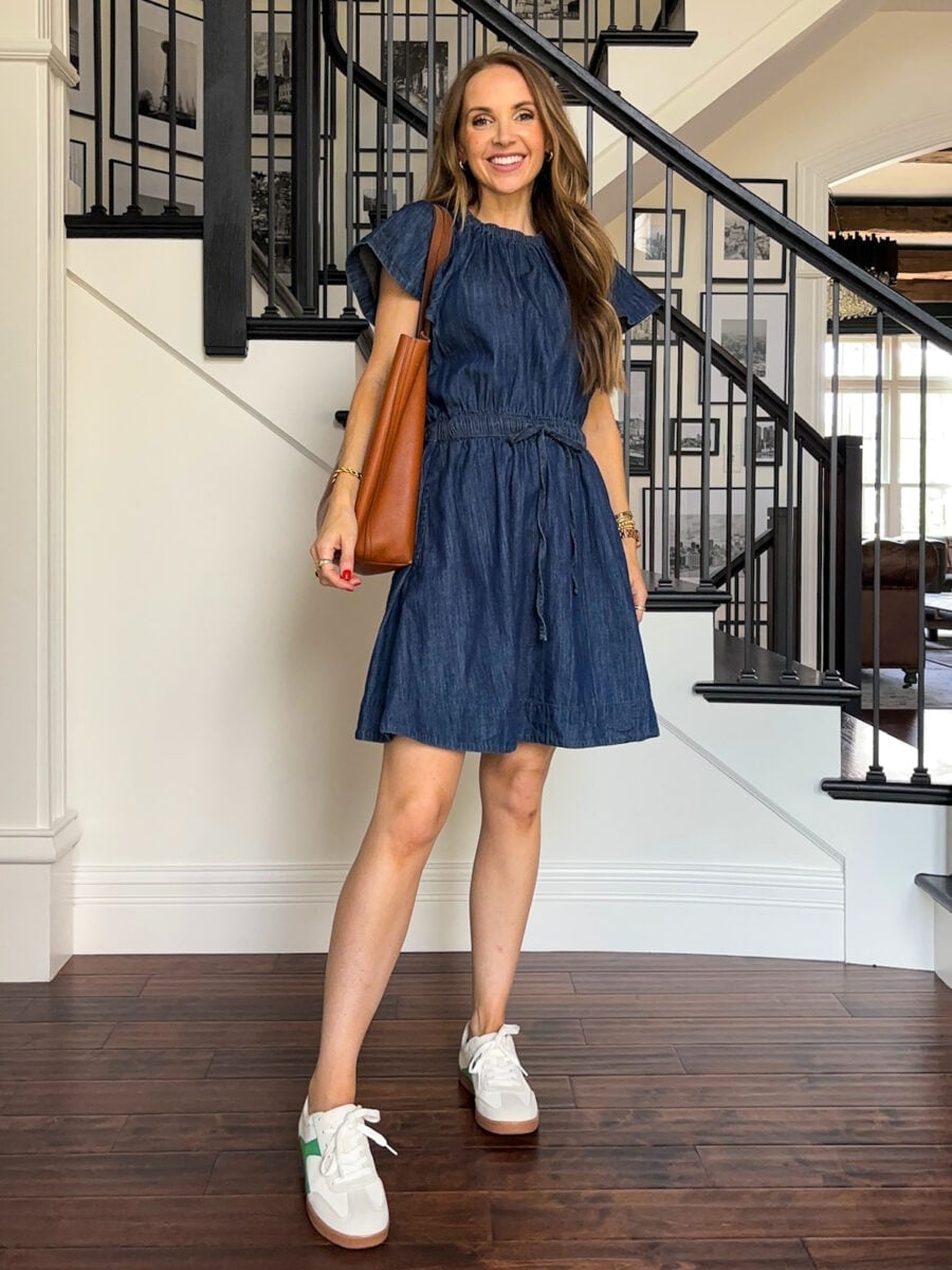 Blue denim dress with tie waist for casual outings Blue denim dress with tie waist for casual outings — Hot Weather Outfits