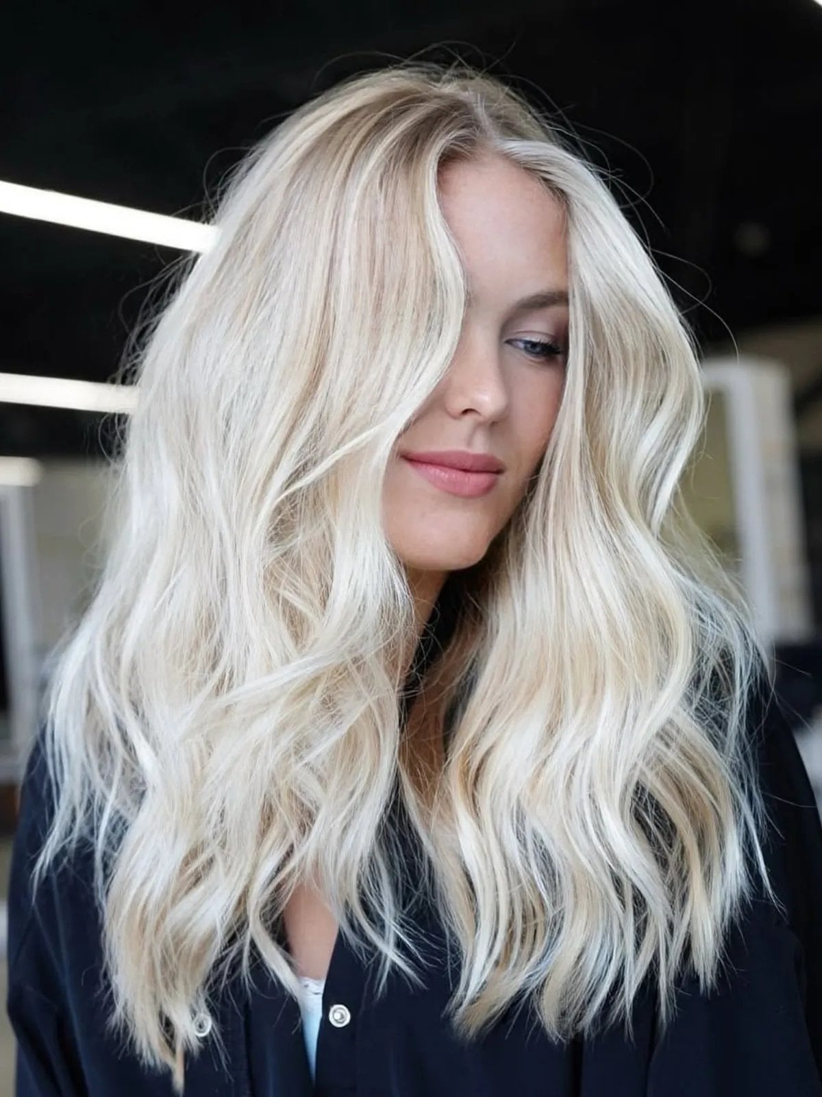 Mid-Back Length Platinum Blonde With Root Shadow Loose Waves, Layers Mid-Back Length Platinum Blonde With Root Shadow Loose Waves, Layers — Icy Blonde