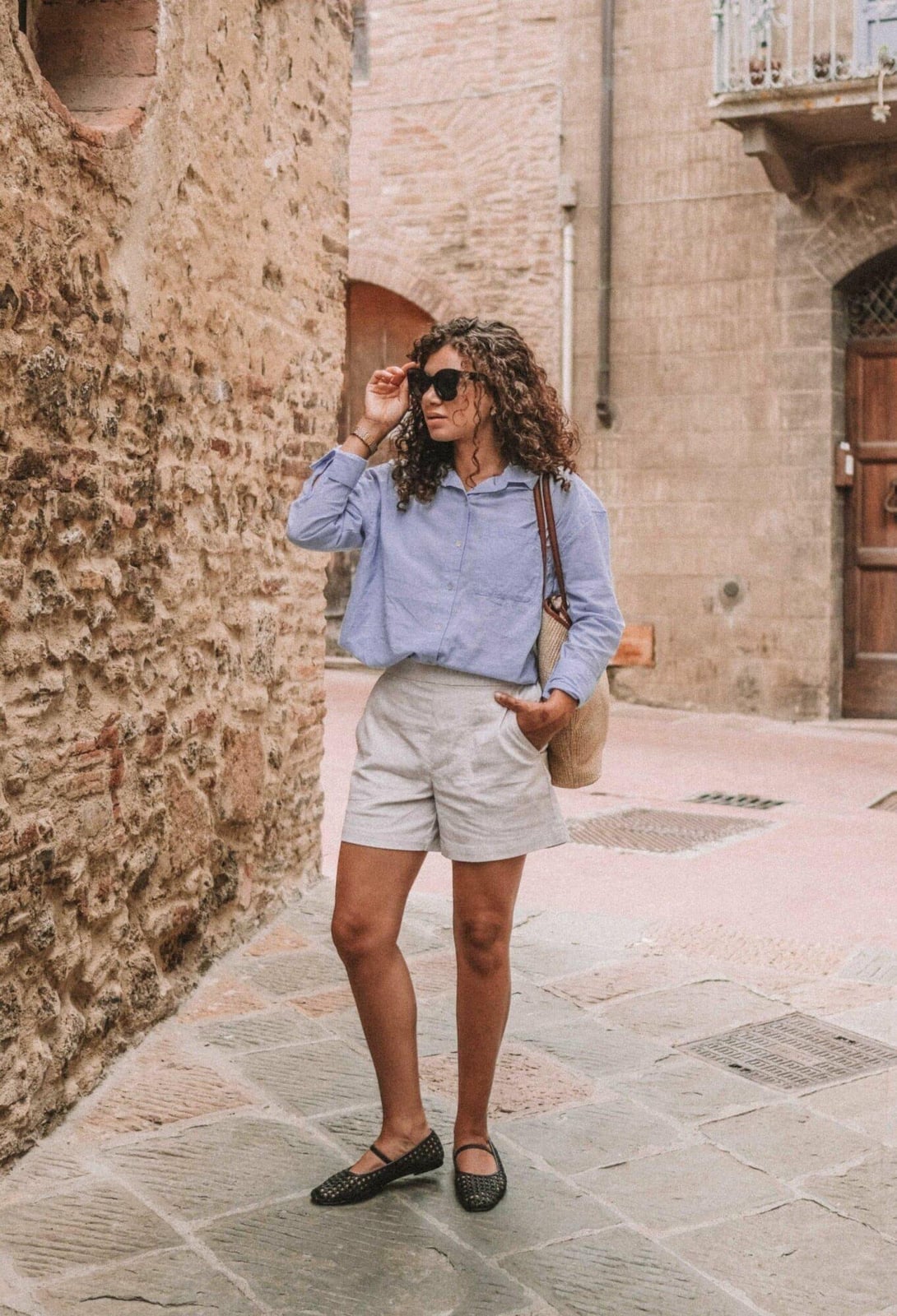 Light Blue Shirt with Beige Linen Shorts Light Blue Shirt with Beige Linen Shorts — Italian Outfits
