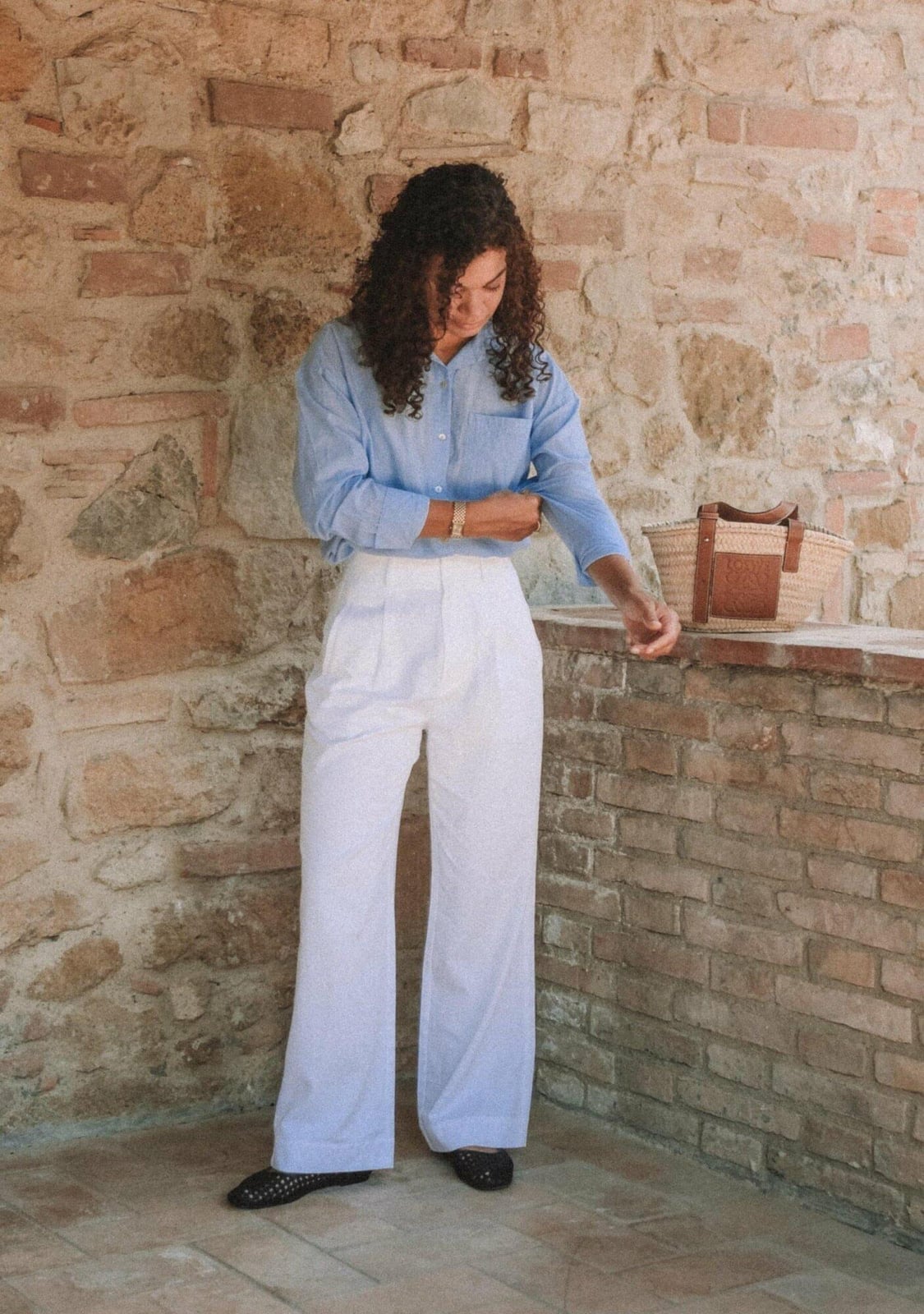 Light Blue Shirt and White Wide-Leg Trousers Light Blue Shirt and White Wide-Leg Trousers — Italian Outfits