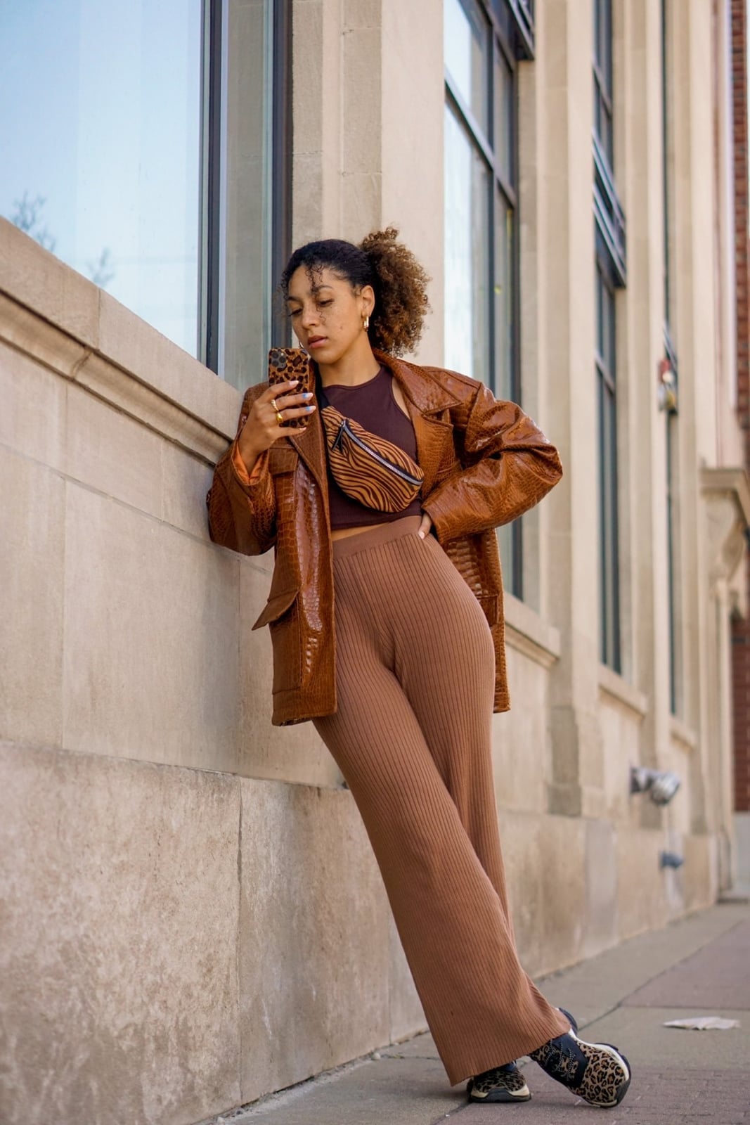Brown textured leather blazer with wide-leg trousers Brown textured leather blazer with wide-leg trousers — Jacket Outfits