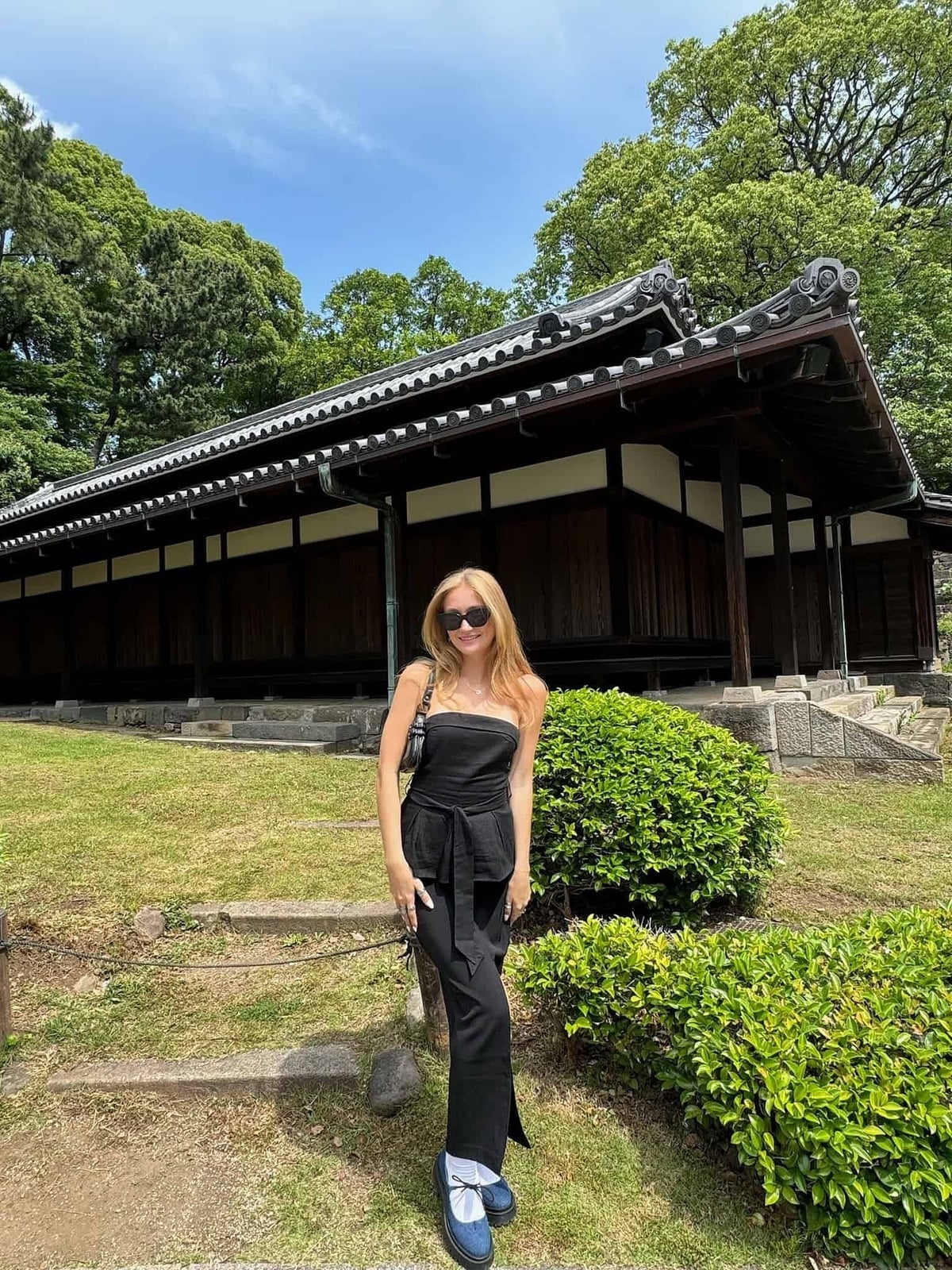 Black strapless jumpsuit with loafers Black strapless jumpsuit with loafers — Japan Outfits