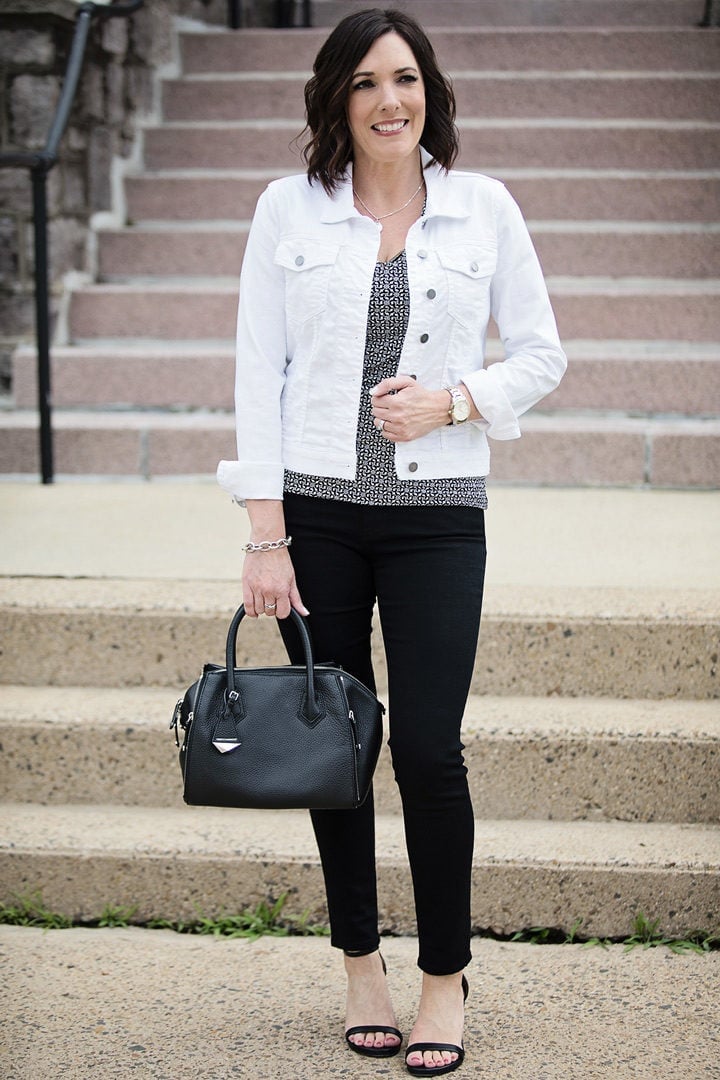 White Denim Jacket With Black Skinny Jeans White Denim Jacket With Black Skinny Jeans — Jean Jacket Outfits