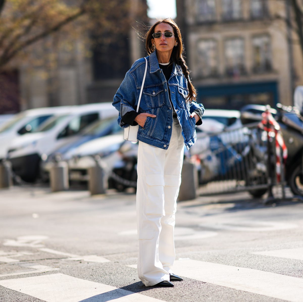 Oversized Dark Wash Denim Jacket With Cargo Pants Oversized Dark Wash Denim Jacket With Cargo Pants — Jean Jacket Outfits