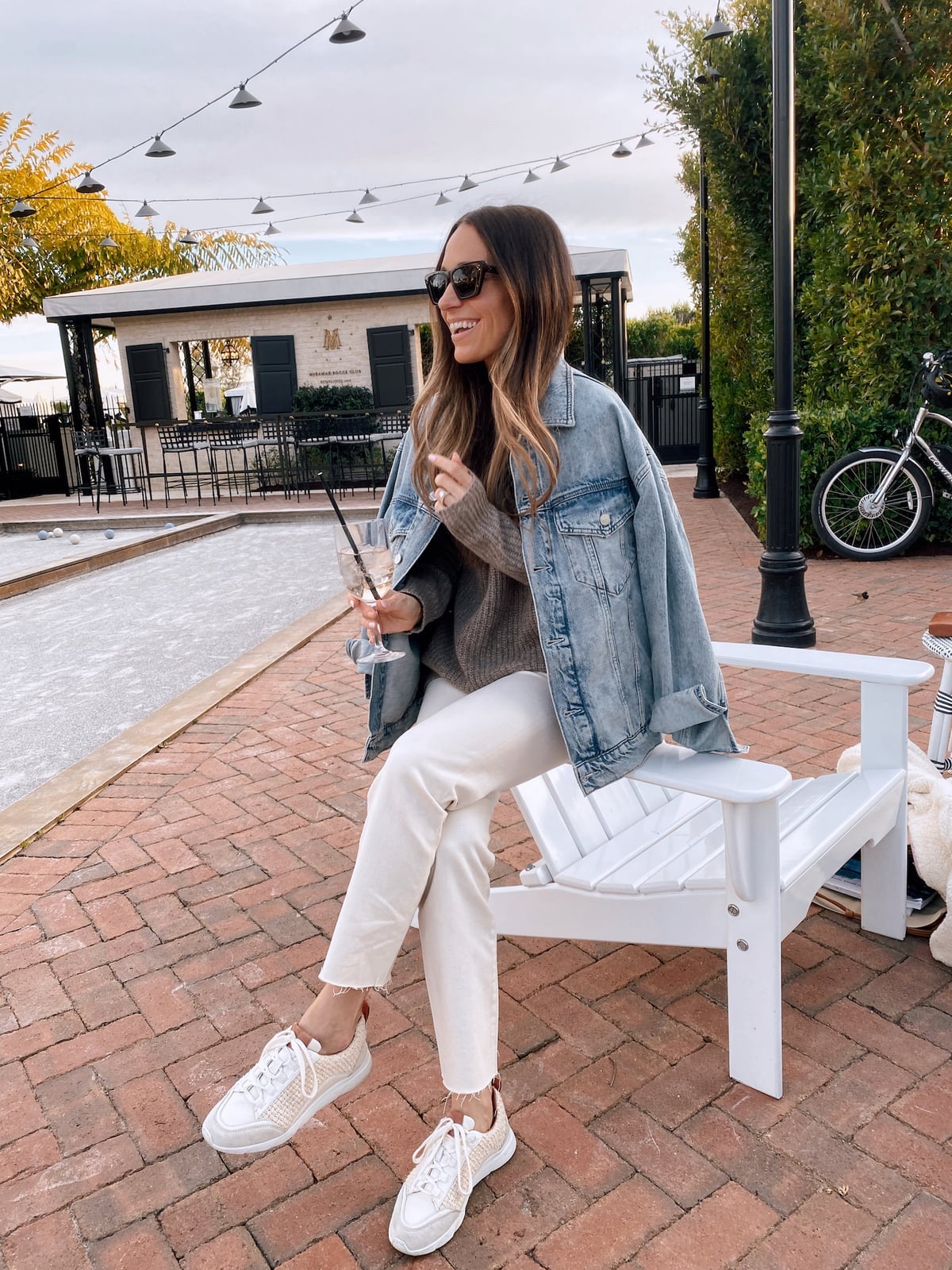 Oversized Denim Jacket With White Pants Oversized Denim Jacket With White Pants — Jean Jacket Outfits