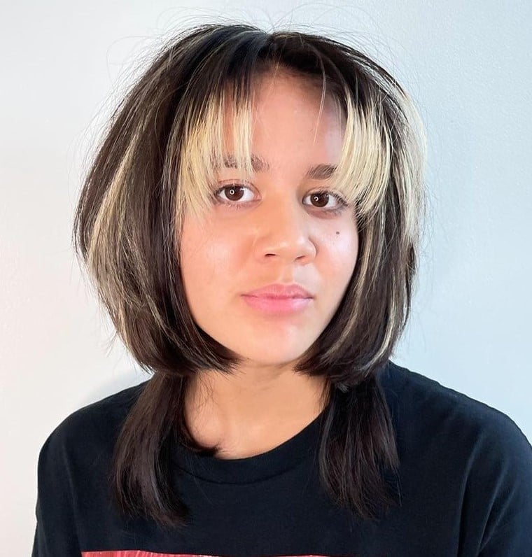 Shoulder Medium Brown Layered Shag Shoulder Medium Brown Layered Shag — Jellyfish Haircut