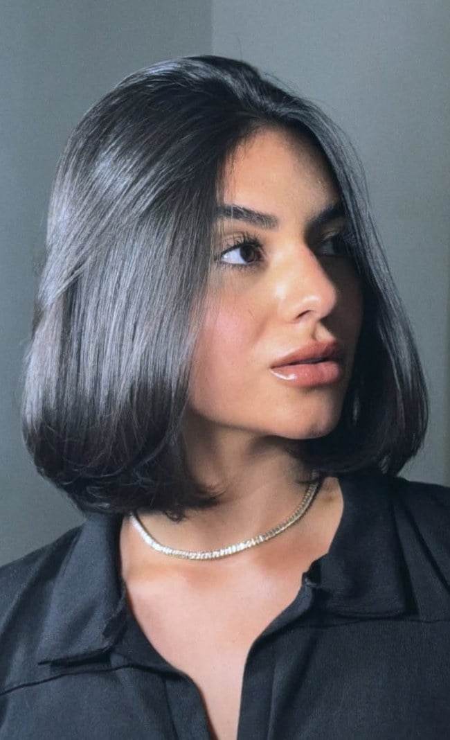 Collarbone Bob With Sharp Cut Collarbone Bob With Sharp Cut — Jet Black Hair
