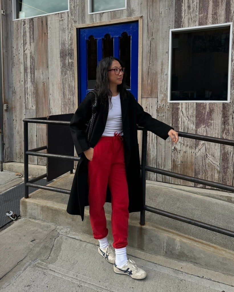 Bright red joggers with black coat Bright red joggers with black coat — Joggers Outfits