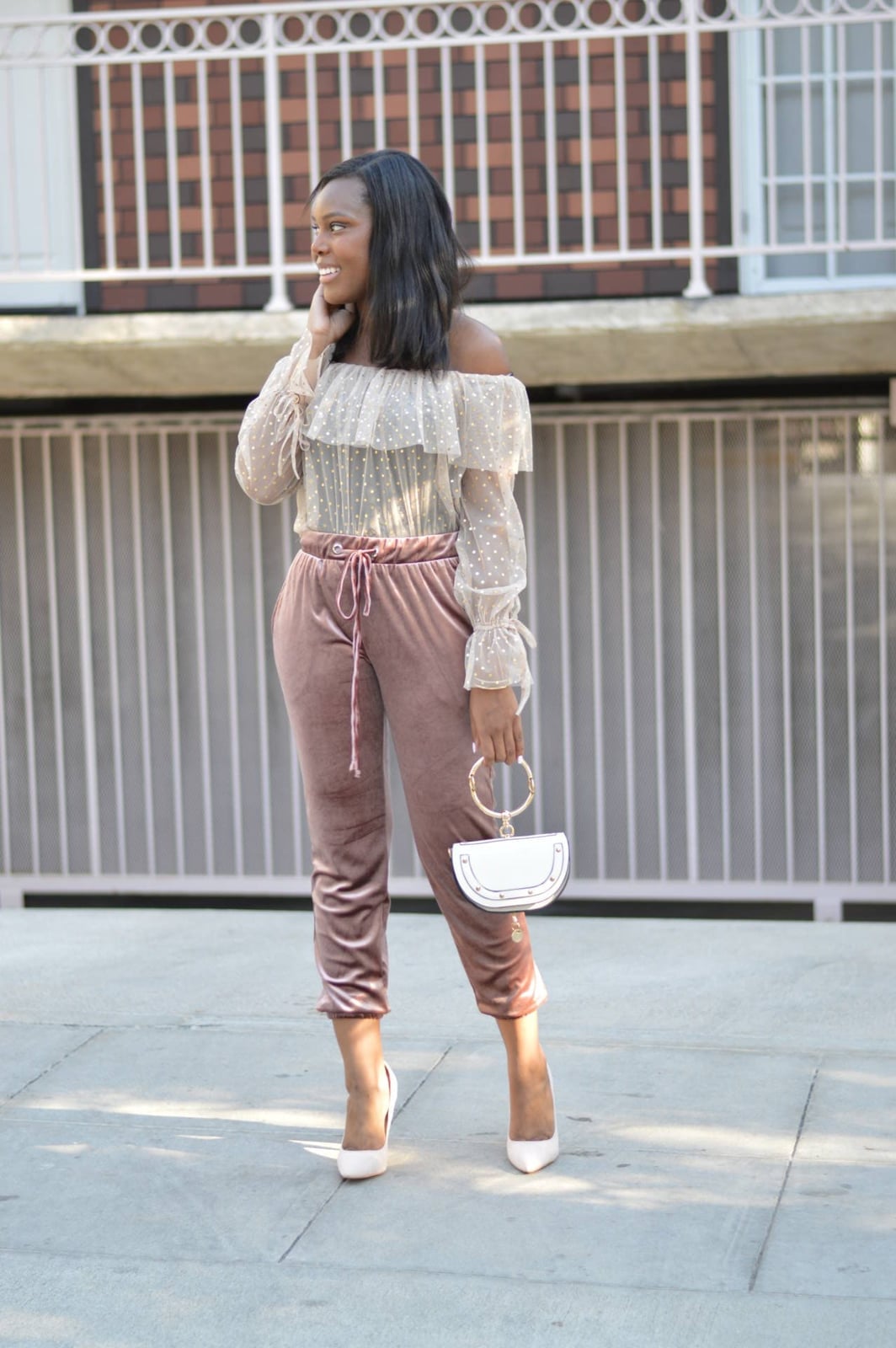 Rose pink velvet joggers for dressy casual Rose pink velvet joggers for dressy casual — Joggers Outfits