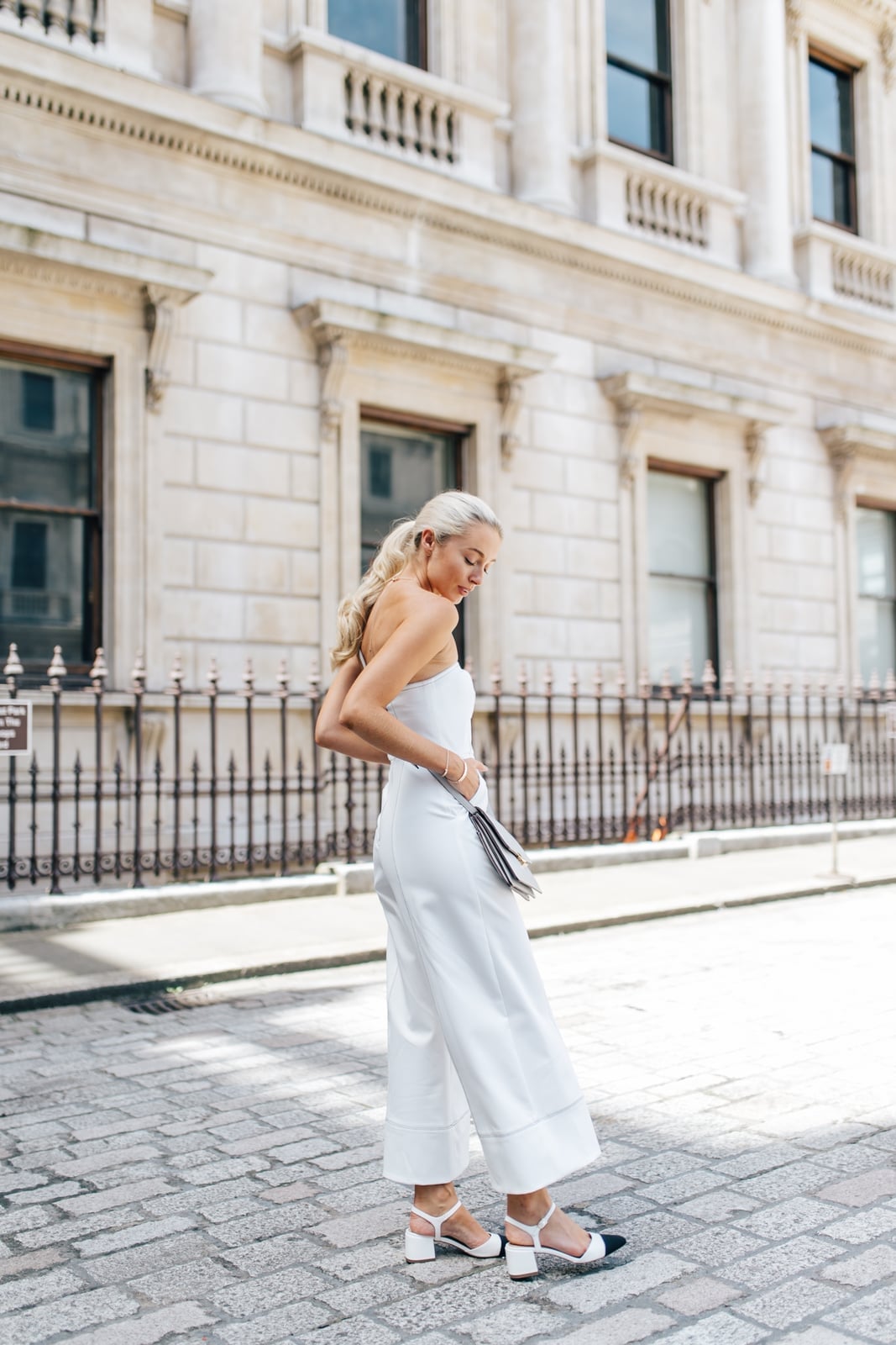 White sleeveless wide leg culotte jumpsuit White sleeveless wide leg culotte jumpsuit — Jumpsuit Outfits
