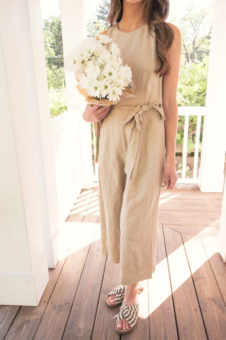 Beige linen sleeveless wide leg cropped jumpsuit Beige linen sleeveless wide leg cropped jumpsuit — Jumpsuit Outfits