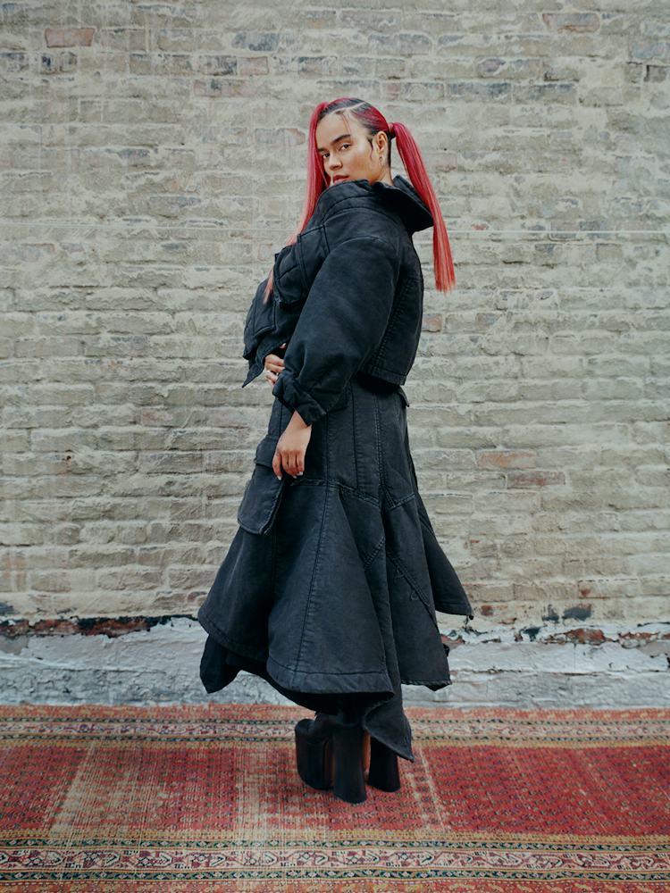 Oversized denim jacket and flared skirt set Oversized denim jacket and flared skirt set — Karol G Outfit