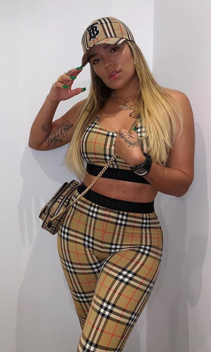 Plaid crop top and leggings set for casual wear Karol G Outfit