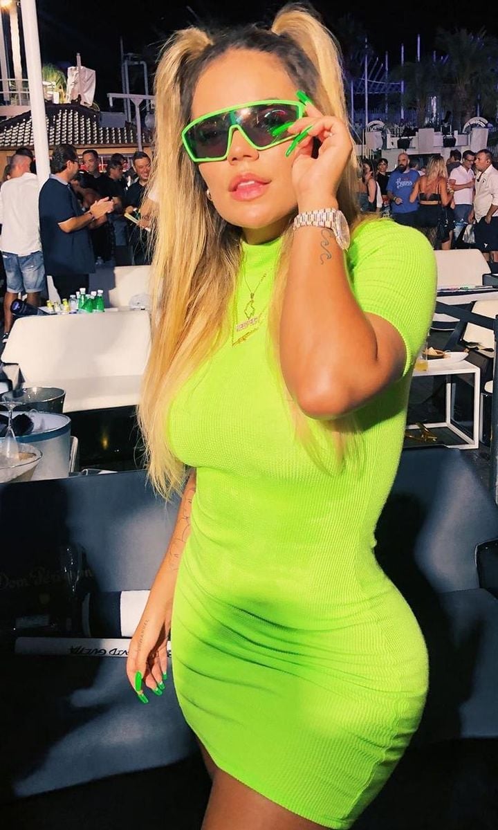 Neon green ribbed knit bodycon dress Neon green ribbed knit bodycon dress — Karol G Outfit