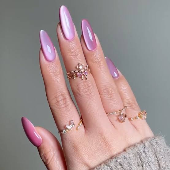 Milky Pink Purple Cat-Eye Short Almond Nails Milky Pink Purple Cat-Eye Short Almond Nails — Katseye Nails