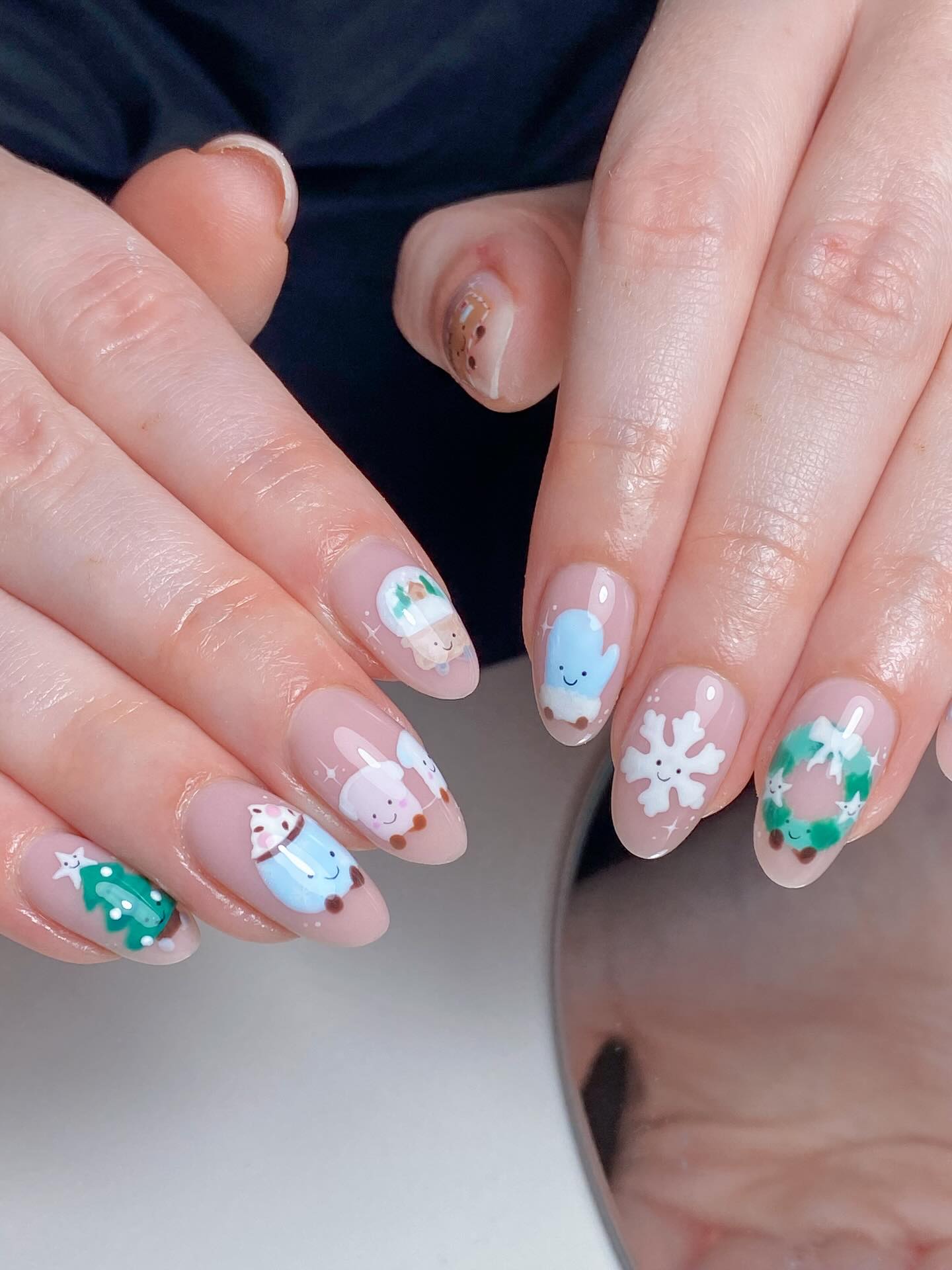 Kawaii Christmas Character Almond Nails