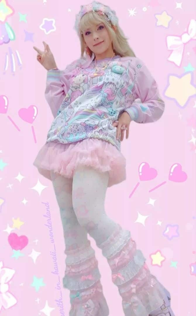 Graphic Top with Tulle Skirt and Leg Warmers Graphic Top with Tulle Skirt and Leg Warmers — Kawaii Outfits