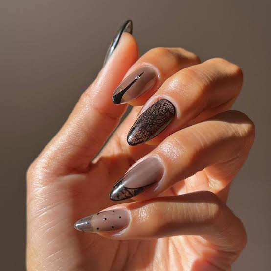 Medium Almond Black Lace Accent Nails, Glossy Medium Almond Black Lace Accent Nails, Glossy — Lace Nails