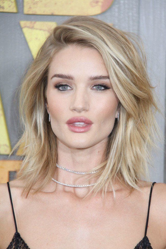 Collarbone Layered Cut With Fine Wavy Texture Collarbone Layered Cut With Fine Wavy Texture — Layers Hair
