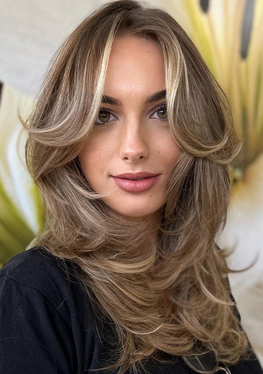 Collarbone Blonde Balayage With Volume Collarbone Blonde Balayage With Volume — Layers Hair