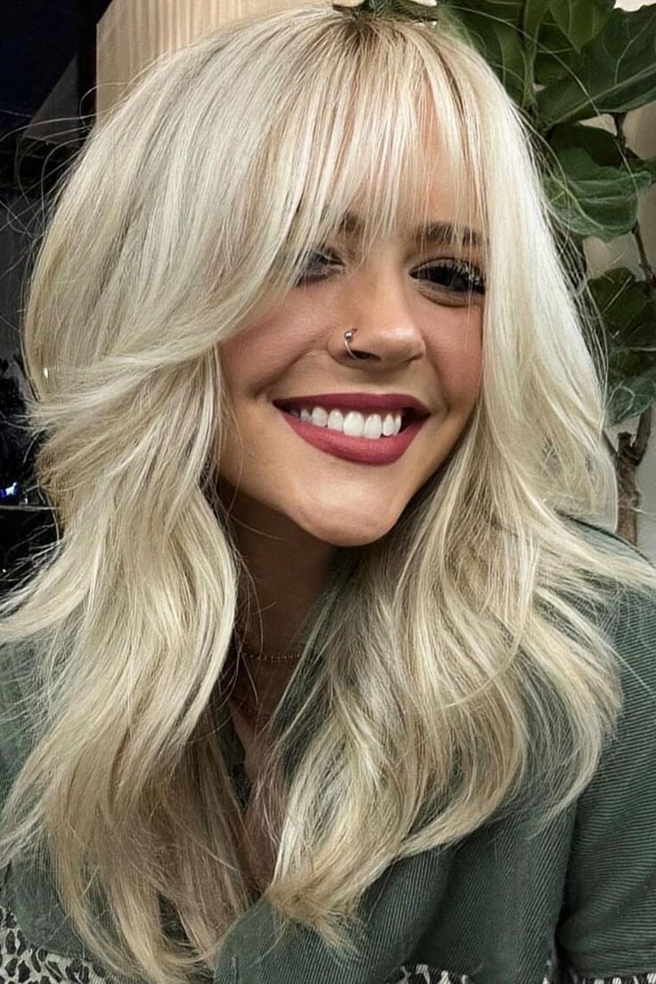 Collarbone Platinum Blonde Layers With Curtain Bangs, Wavy Collarbone Platinum Blonde Layers With Curtain Bangs, Wavy — Layers Hairstyles
