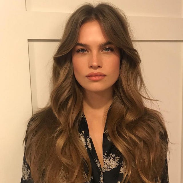 Mid-Back Honey Blonde Layers With Curtain Bangs Mid-Back Honey Blonde Layers With Curtain Bangs — Layers Hairstyles