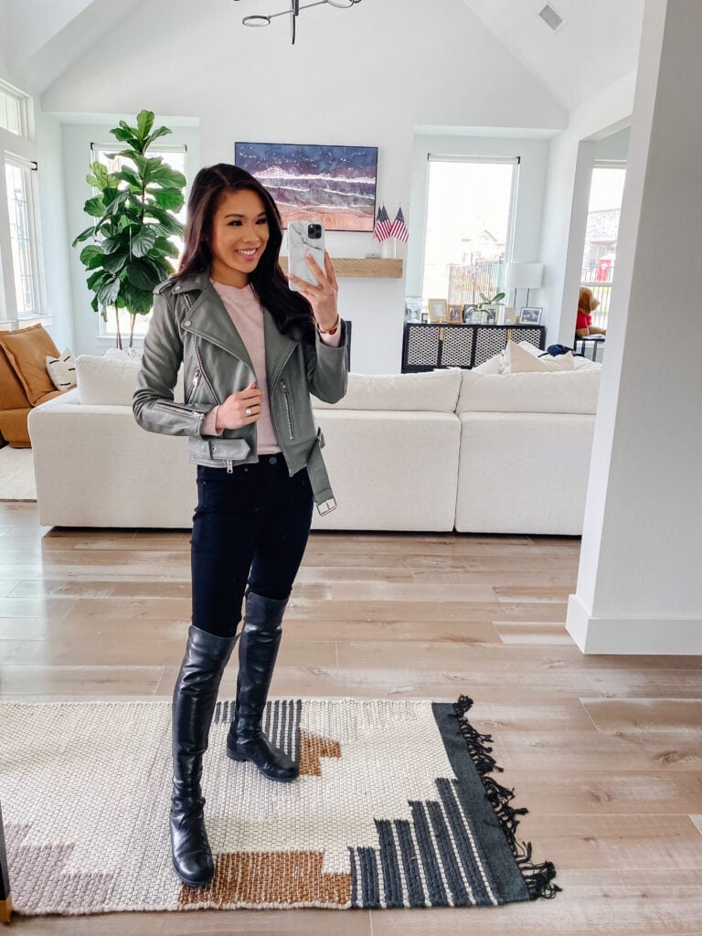 Gray leather moto jacket with pink sweater and black skinny jeans Gray leather moto jacket with pink sweater and black skinny jeans — Leather Jacket Outfits Women