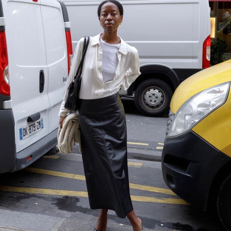 Black faux leather midi skirt with oversized white shirt Black faux leather midi skirt with oversized white shirt — Leather Skirt Outfits