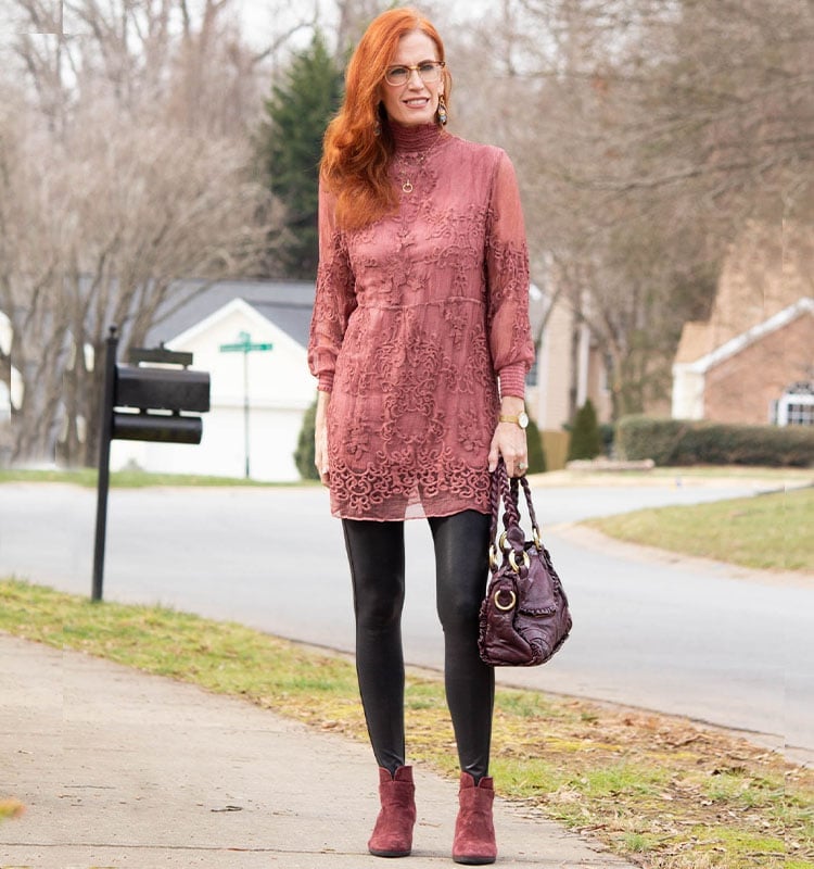 Black leggings under a dusty rose lace dress Black leggings under a dusty rose lace dress — Leggings Outfits