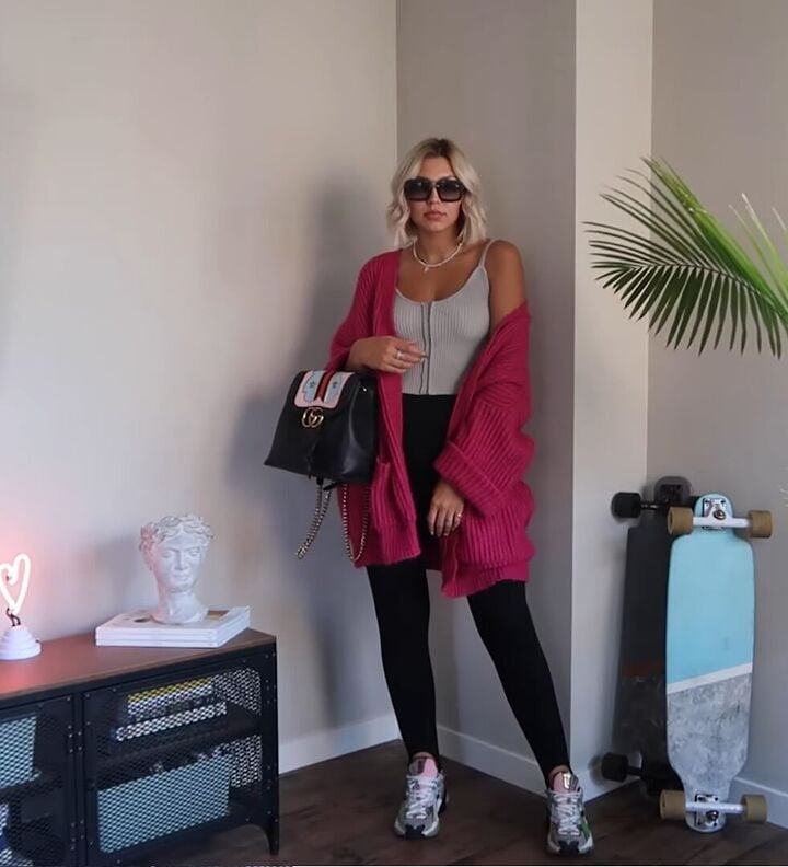 Pink Cardigan With Zip-Up Top And Leggings Pink Cardigan With Zip-Up Top And Leggings — Leggings Outfits Casual