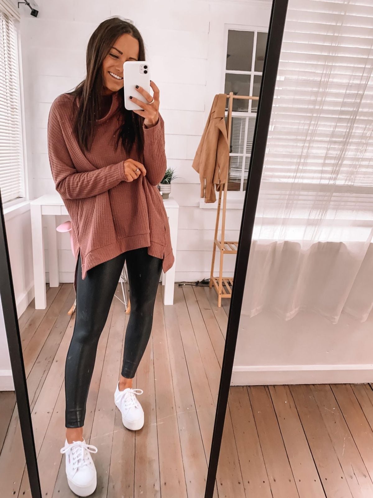 Waffle Knit Sweater With Faux Leather Leggings Waffle Knit Sweater With Faux Leather Leggings — Leggings Outfits Casual