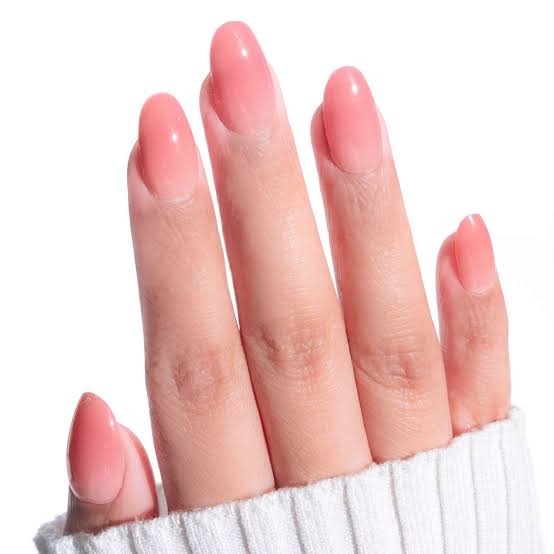 Sheer Pink Nude Gradient Oval Nails Sheer Pink Nude Gradient Oval Nails — Light Nails