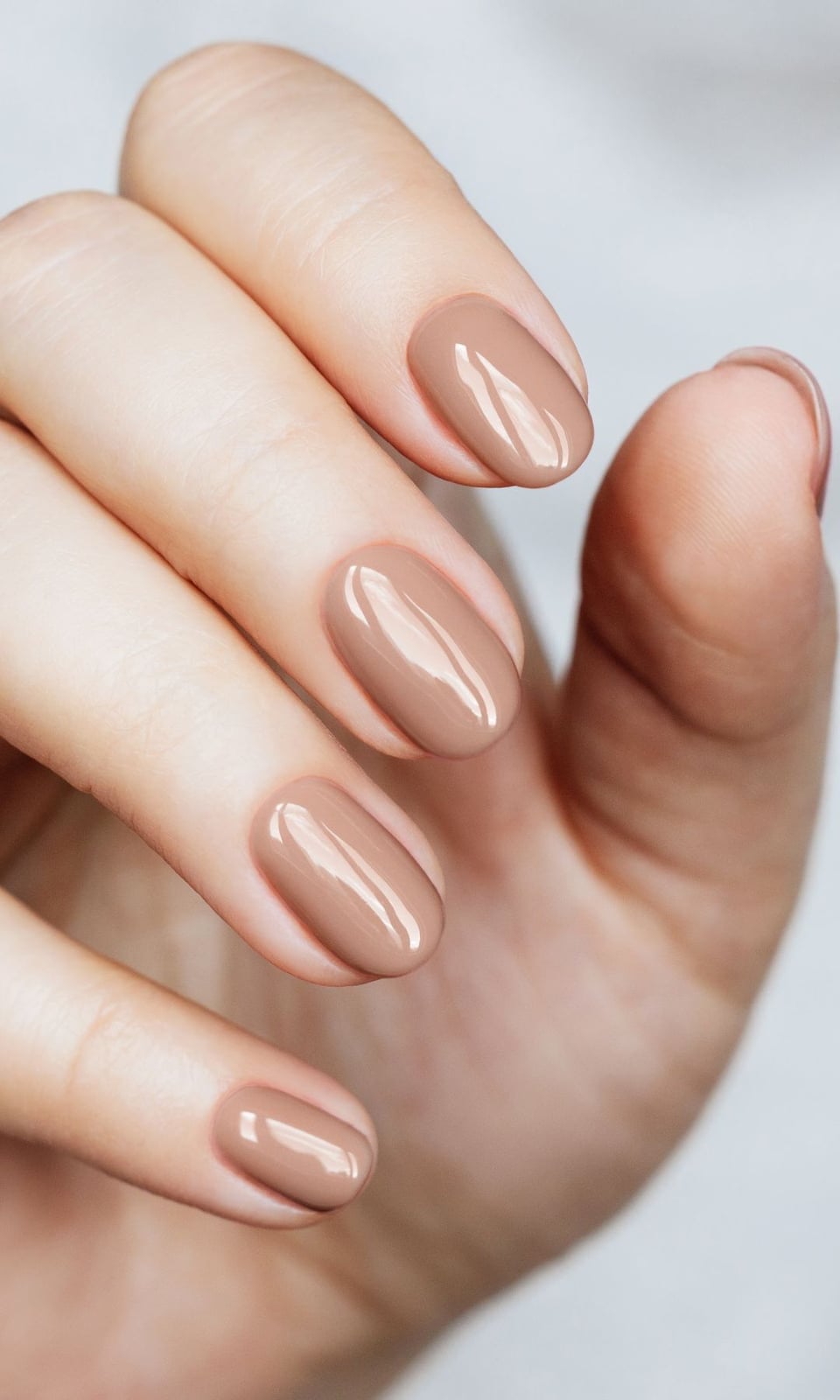 Glossy Light Beige Nude Short Oval Nails Glossy Light Beige Nude Short Oval Nails — Light Nails