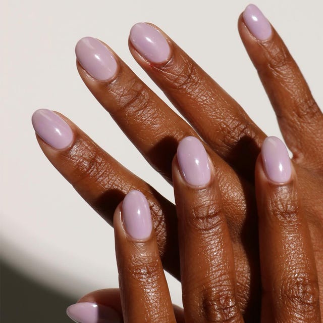 Glossy Sheer Milky Lavender Short Oval Nails, Everyday Version Glossy Sheer Milky Lavender Short Oval Nails, Everyday Version — Light Nails