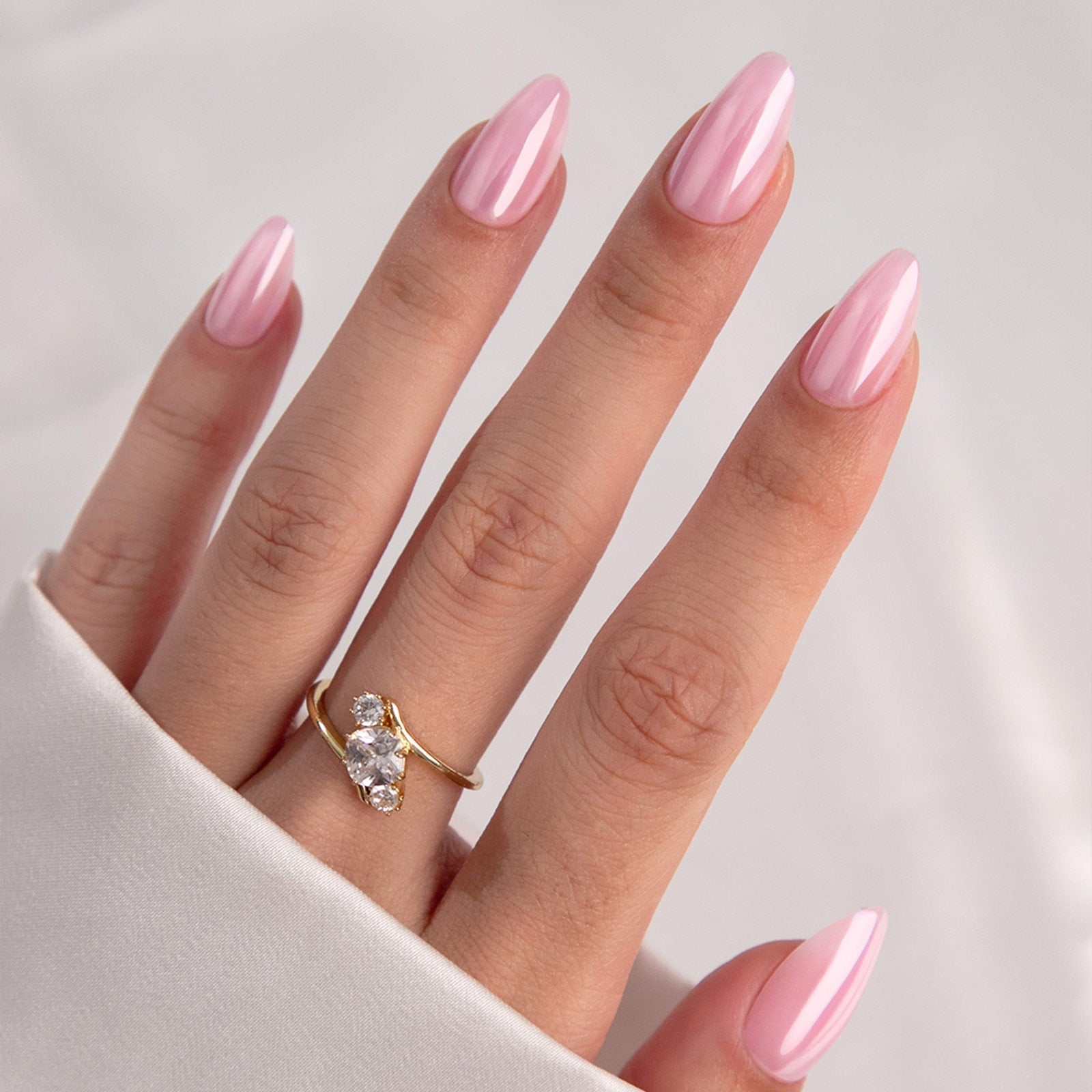Glazed Donut Light Pink Almond Nails Glazed Donut Light Pink Almond Nails — Light Nails