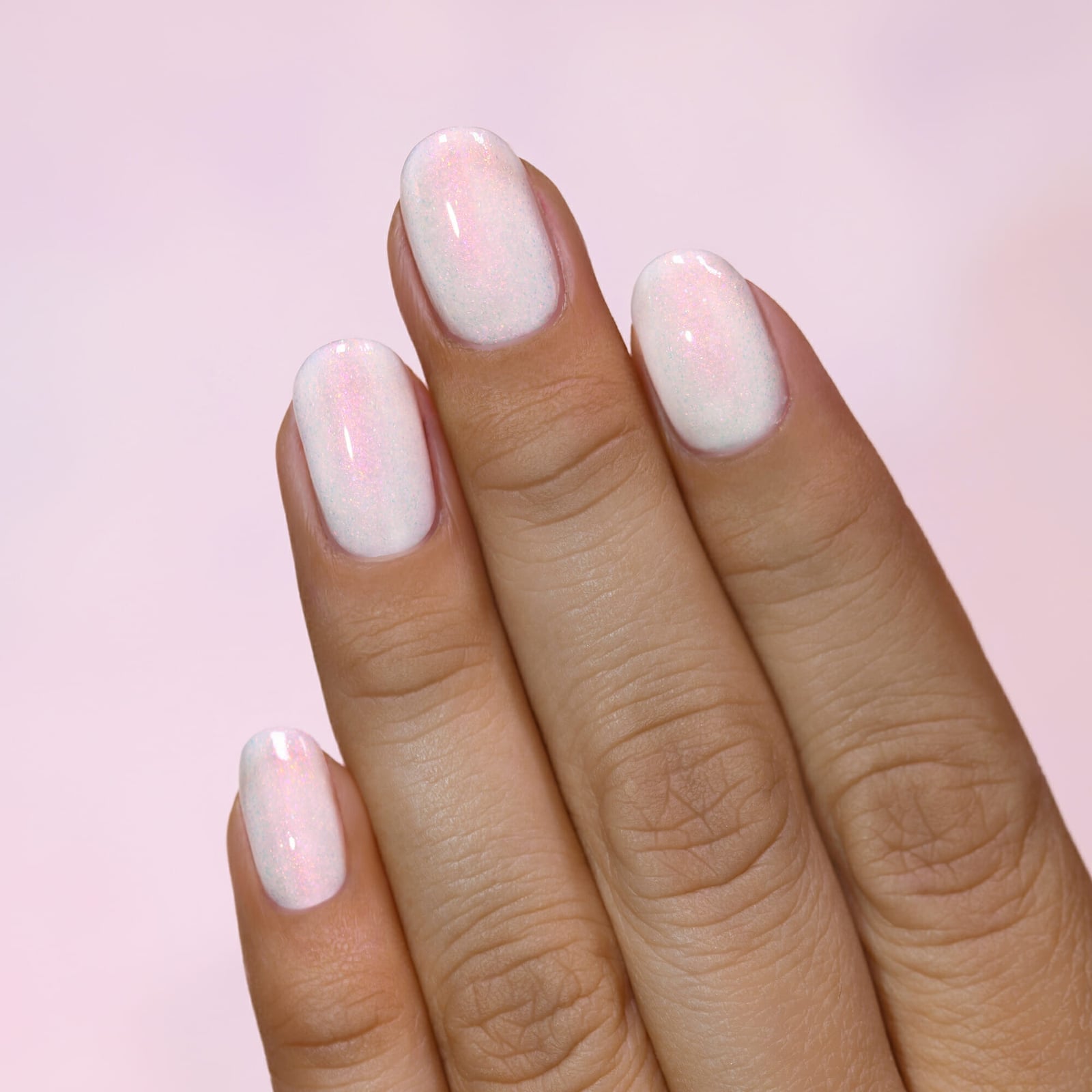 Milky White Pink Shimmer Oval Nails Milky White Pink Shimmer Oval Nails — Light Nails