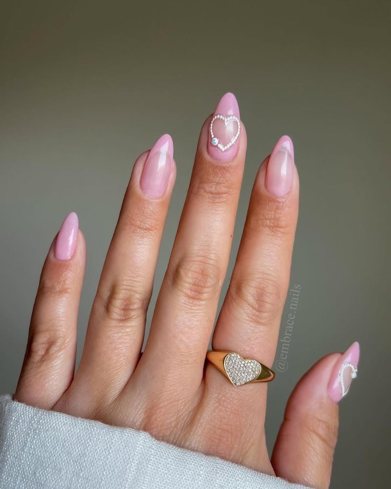 Light Pink Almond Nails With Heart Outline Detail Light Pink Almond Nails With Heart Outline Detail — Light Pink Nails