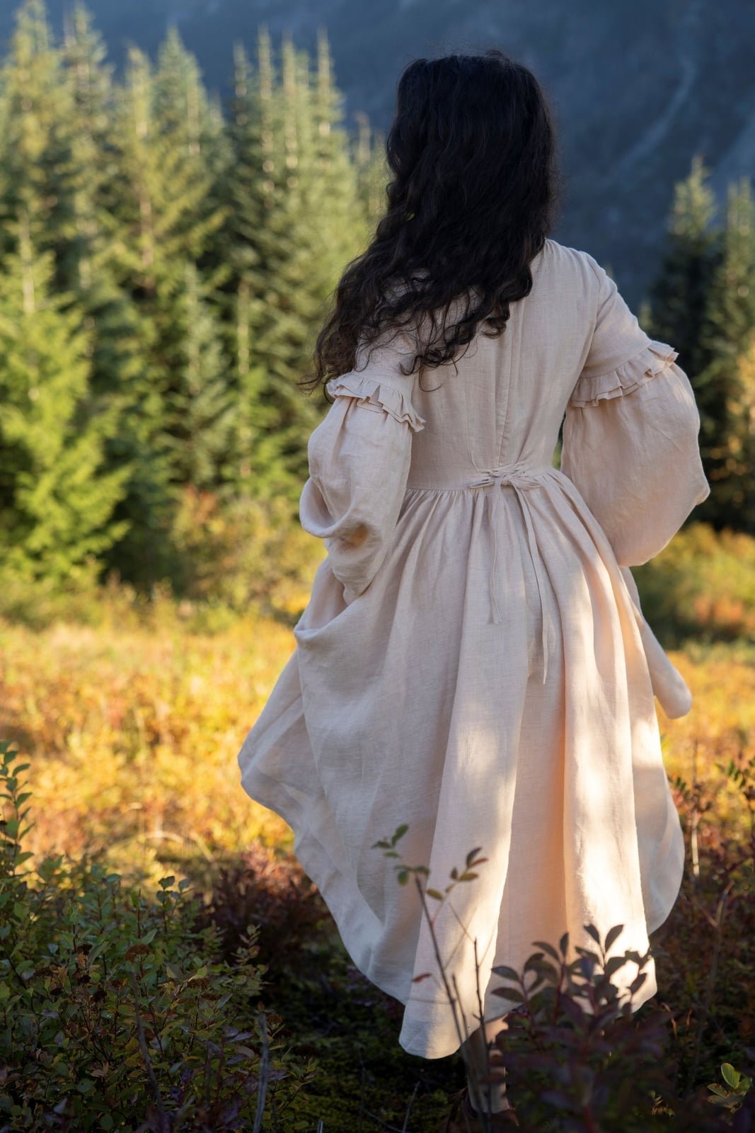 Light beige linen dress with ruffled sleeves Light beige linen dress with ruffled sleeves
