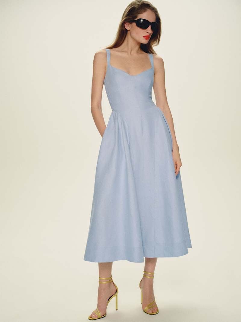 Light blue linen blend midi dress with sweetheart, Close-Up Take Light blue linen blend midi dress with sweetheart, Close-Up Take — Linen Dress