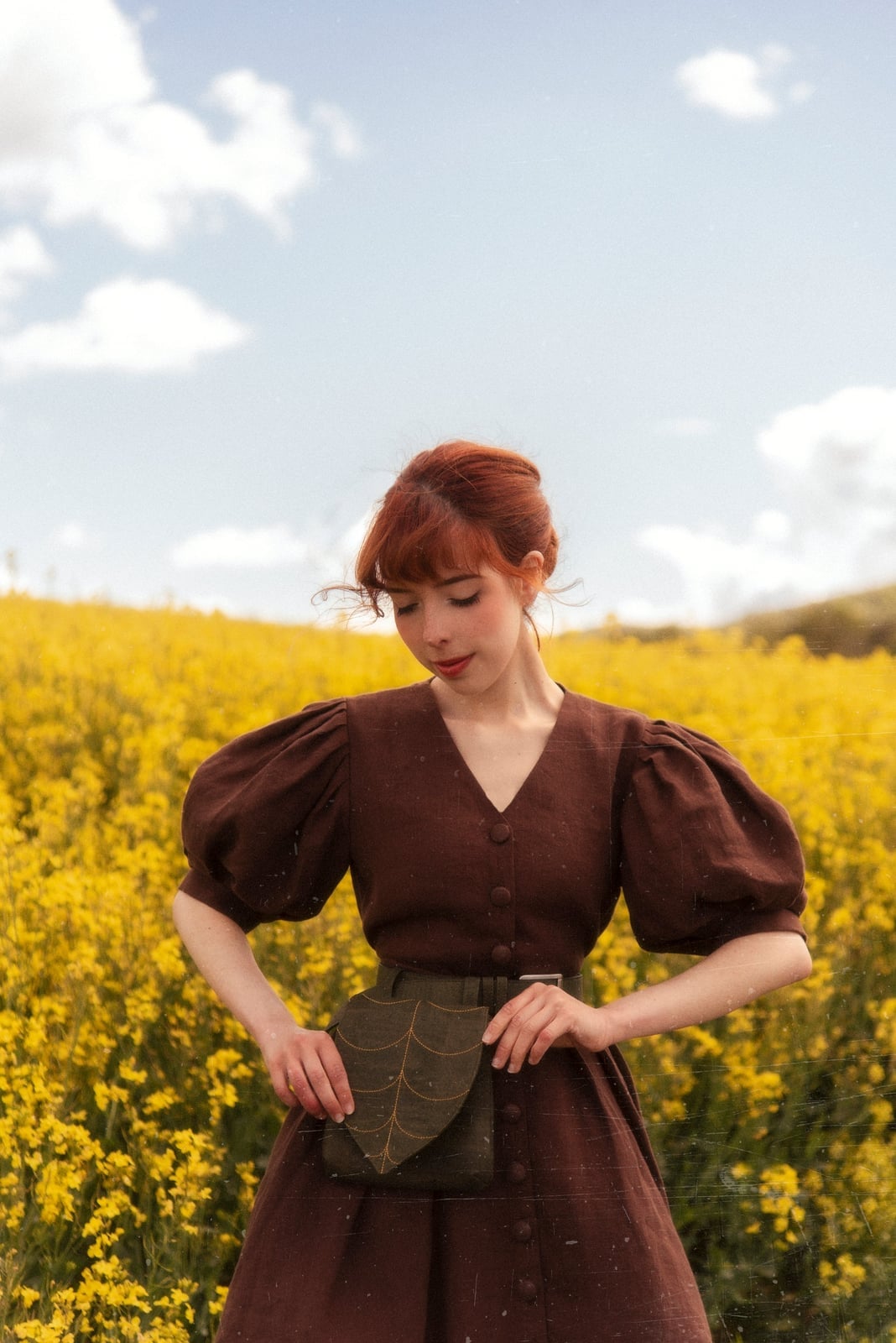 Brown linen dress with puff sleeves Brown linen dress with puff sleeves